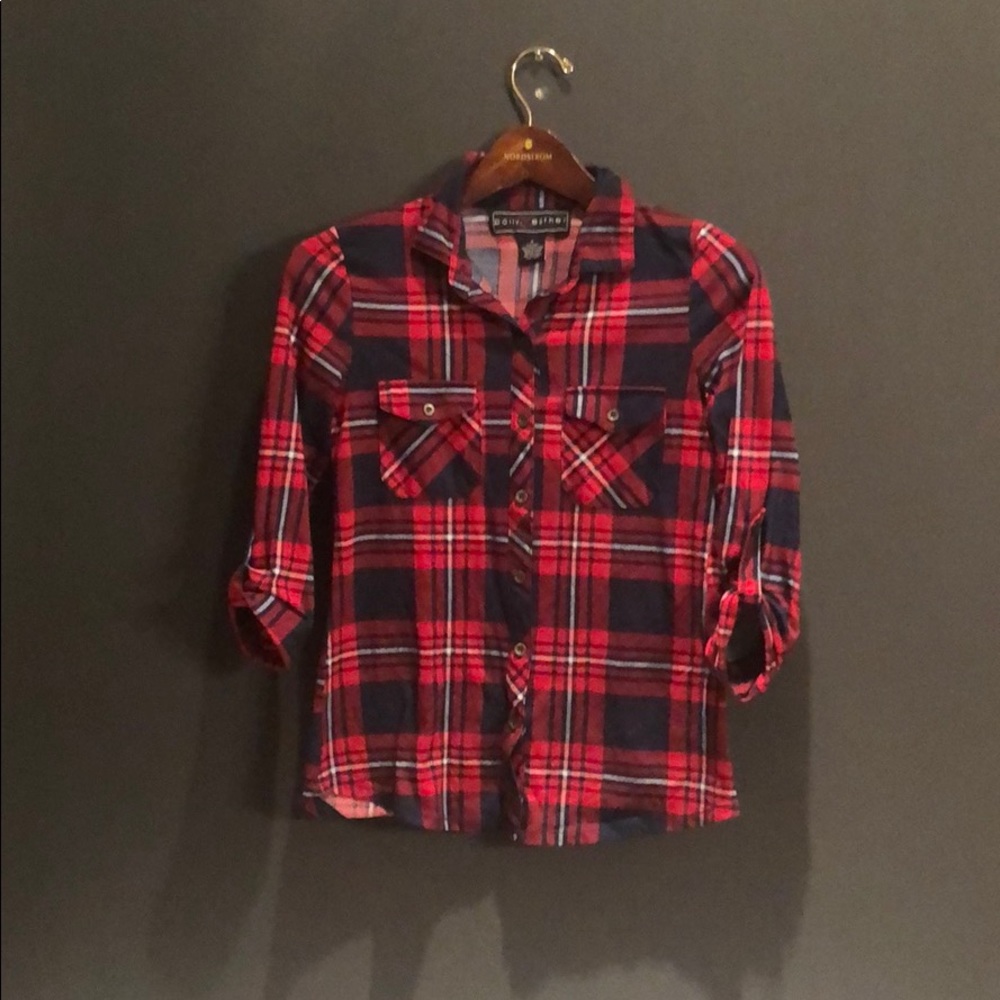 WOMENS SIZE SMALL BUTTON DOWN SHIRT